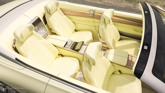 Cadillac Sollei Concept interior high angle