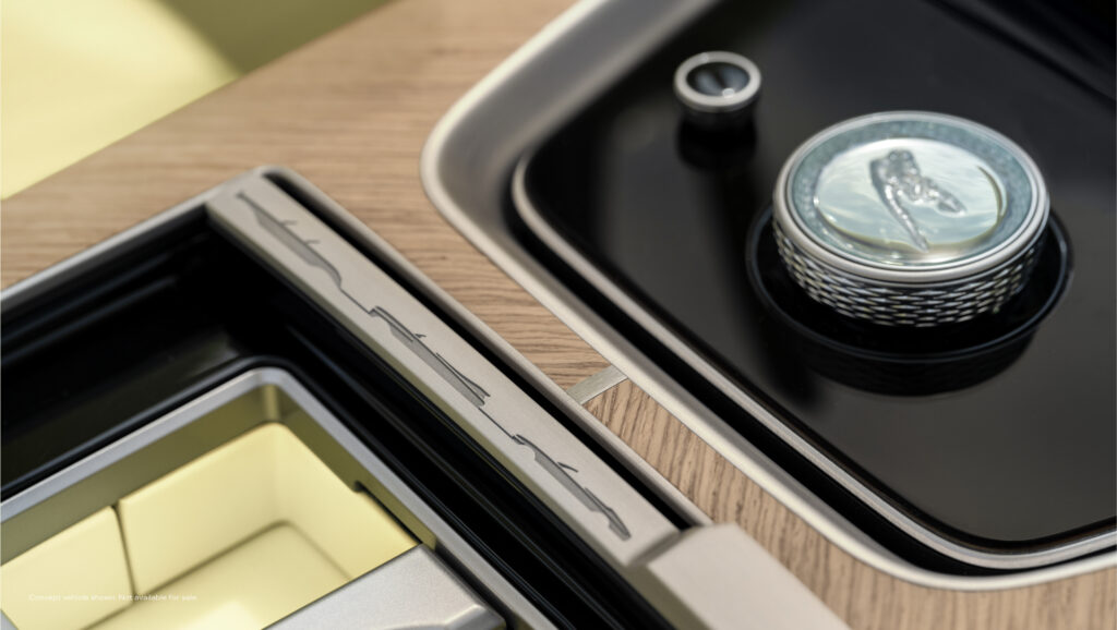 Cadillac Sollei Concept center console