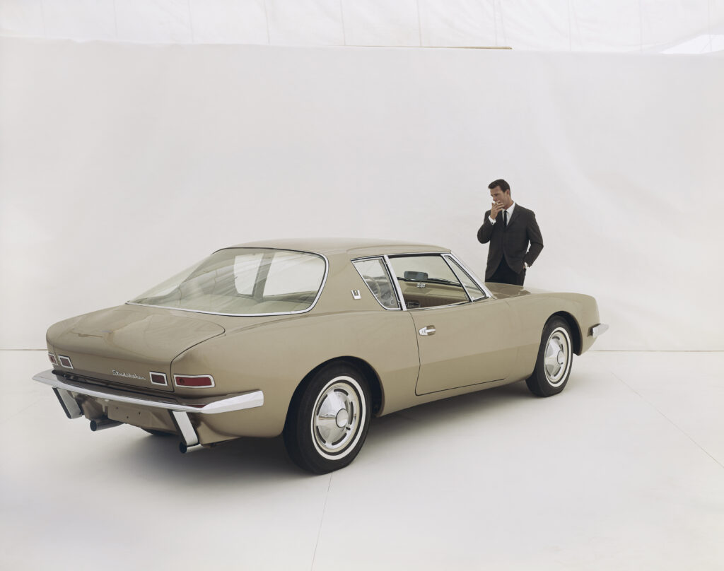 Studebaker Avanti