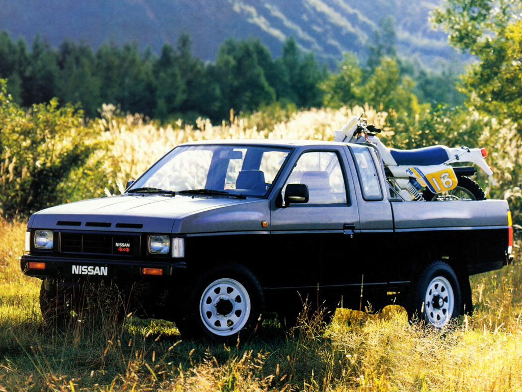 Nissan D21 King Cab pickup truck