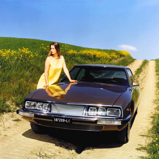 Citroen SM two track