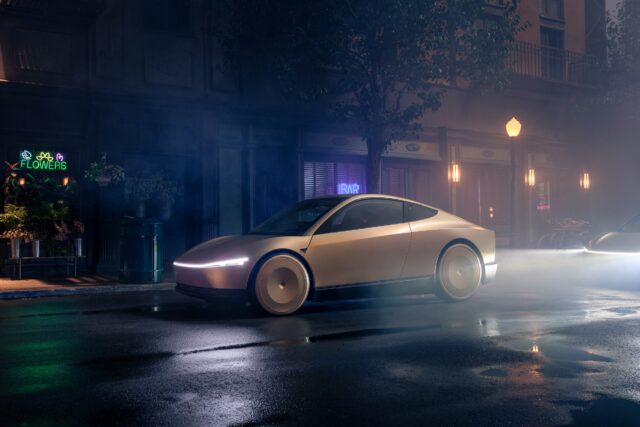 Tesla Cybercab Robotaxi front three quarter