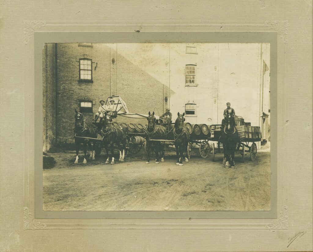 Labatt's Beer horse-drawn wagon fleet