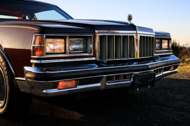 1978 Pontiac Bonneville front end