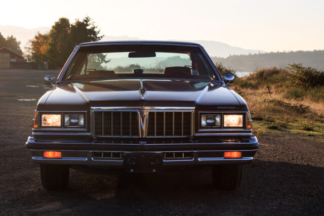 1978 Pontiac Bonneville frontal