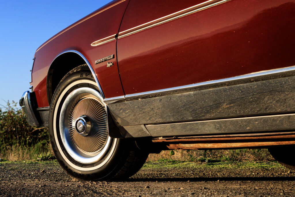 1978 Pontiac Bonneville lower side