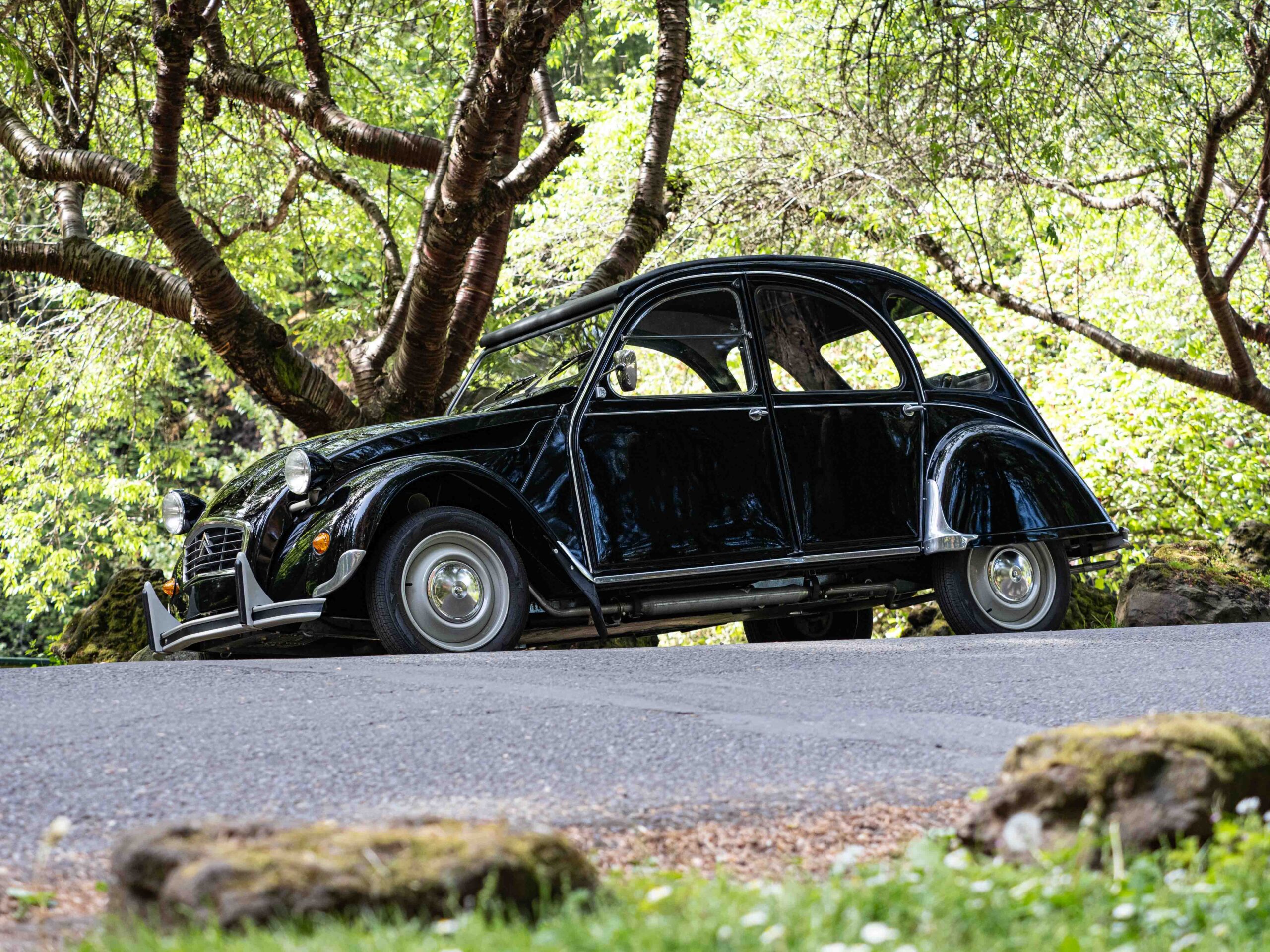 The Citroën 2CV Has Always Been Étrange et Merveilleuse - Hagerty