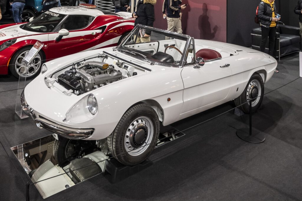 Your Handy 1966–1994 Alfa Romeo Spider Buyer's Guide - Hagerty Media