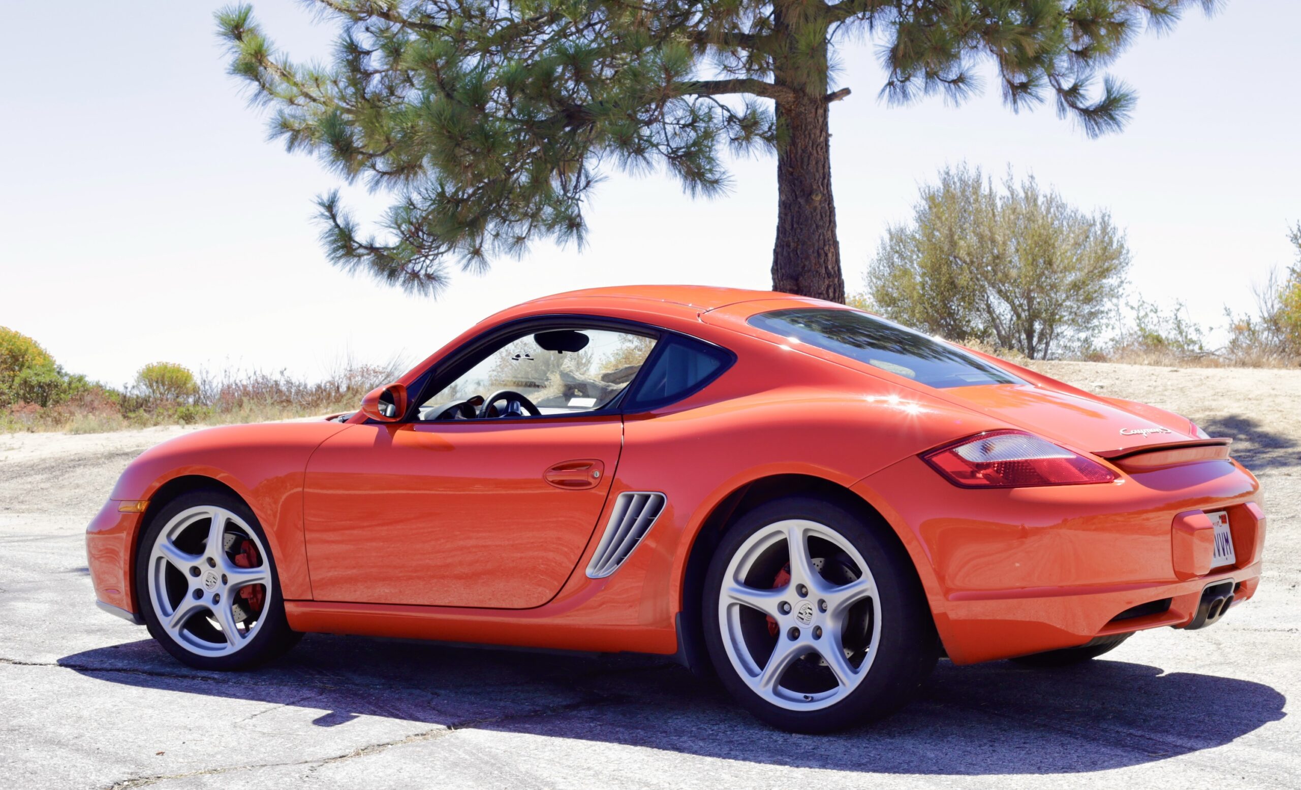 The Porsche 987 Cayman Delivers Attainable Mid-Engine Thrills