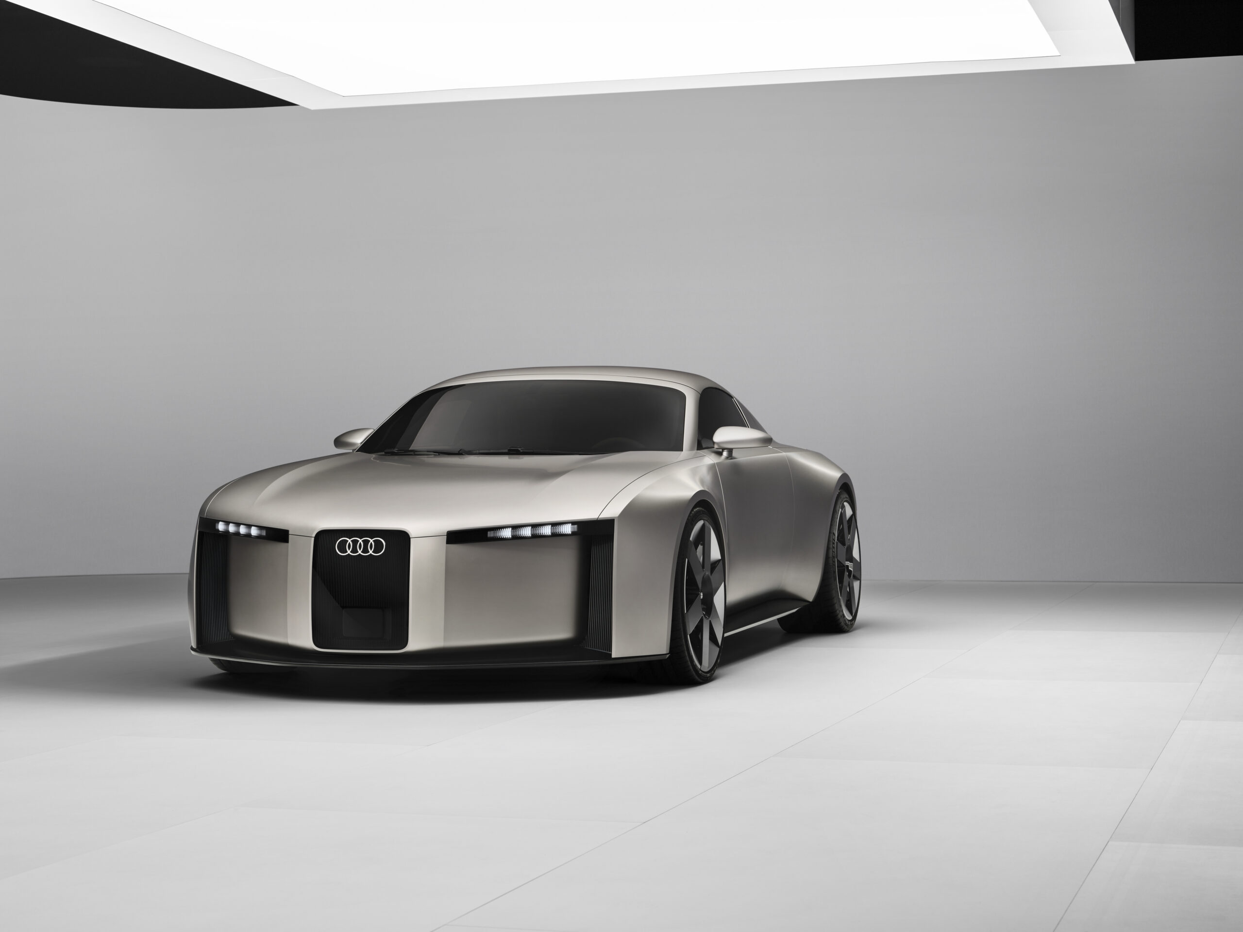 Audi Concept C front 3-4 2
