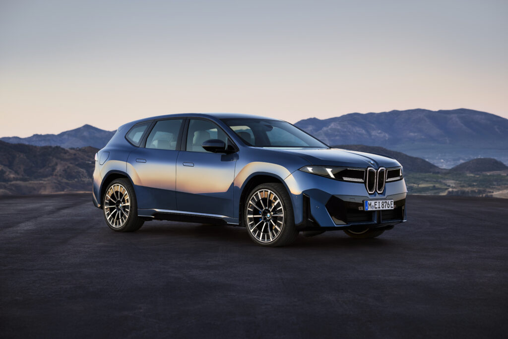 BMW iX3 2027 年式登場：售價 61,500 美元起，續航里程最高達 434 英里