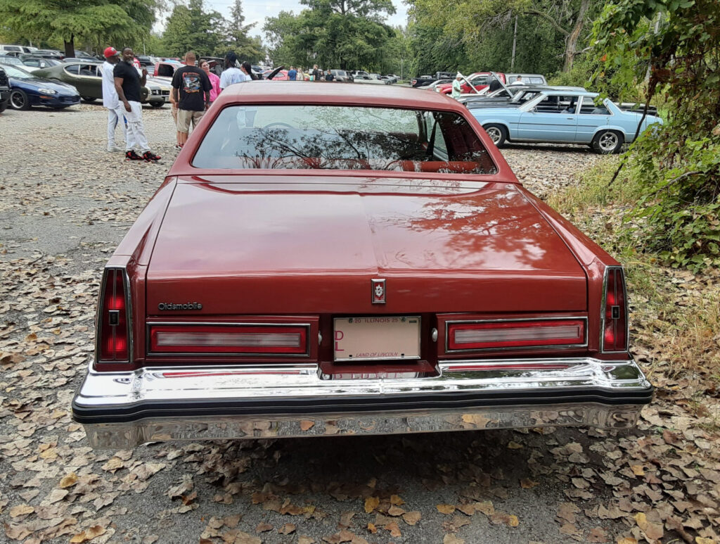 オーレ 1977 Oldsmobile Ninety-Eight LS: Firethorn Overload! - Hagerty Media