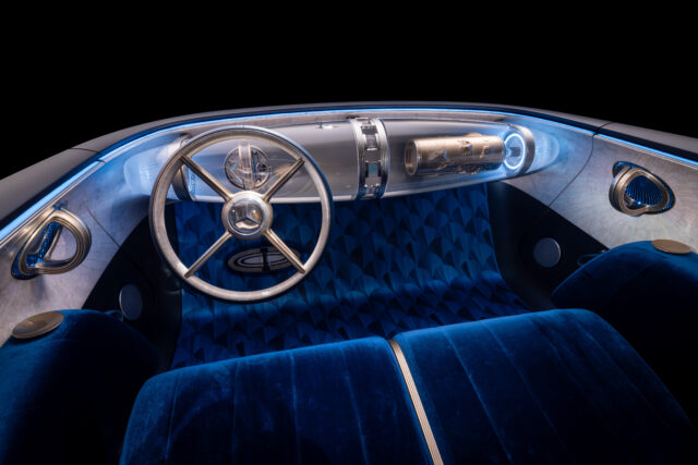 Mercedes-Benz Vision Iconic interior lounge