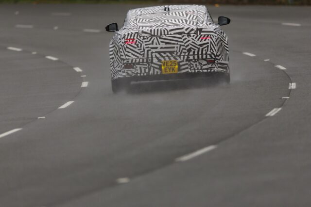 Jaguar Type 00 rear cornering dynamic