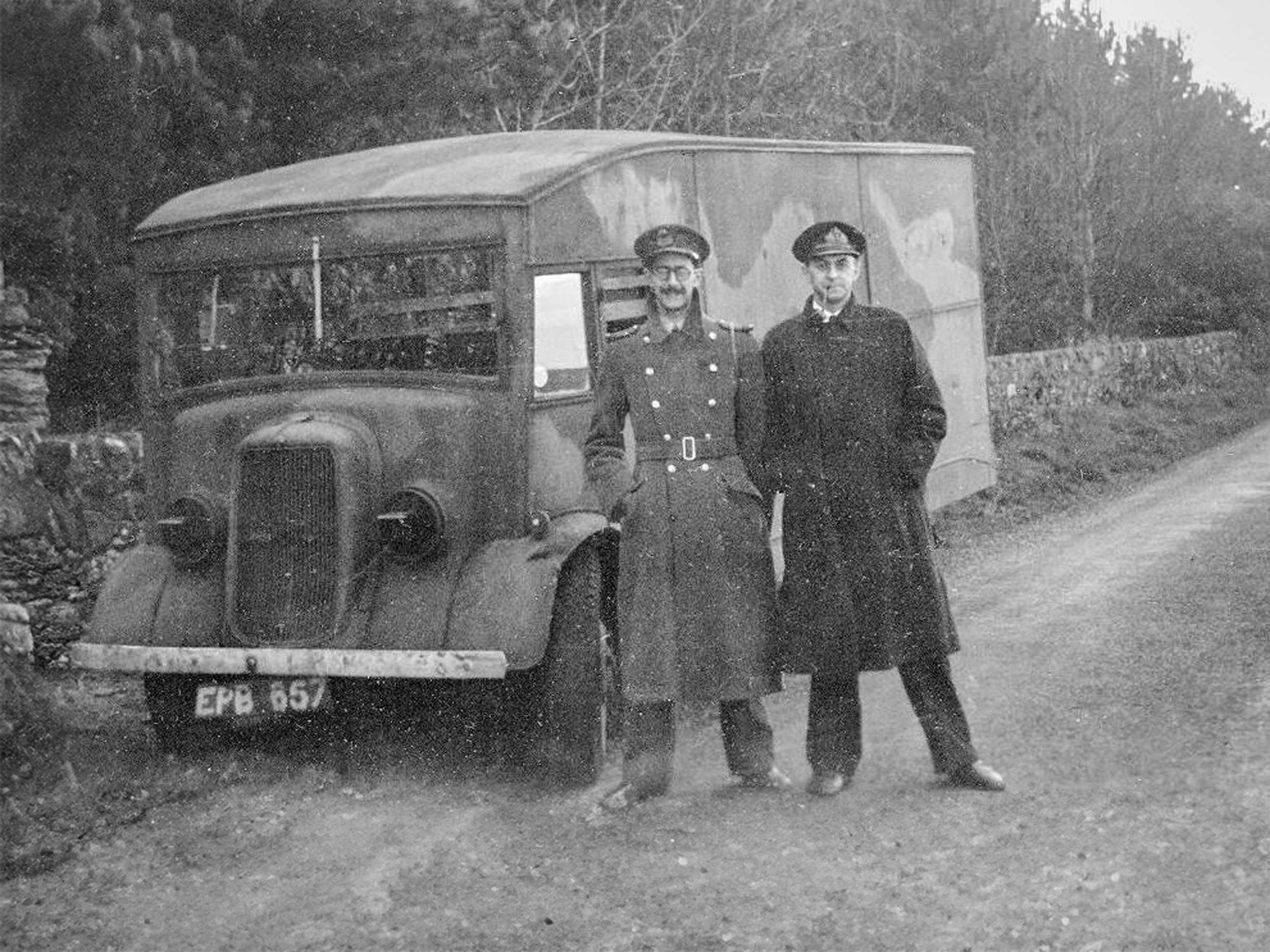 レーサー、死体、そしてパネルバンがナチスを欺いた方法