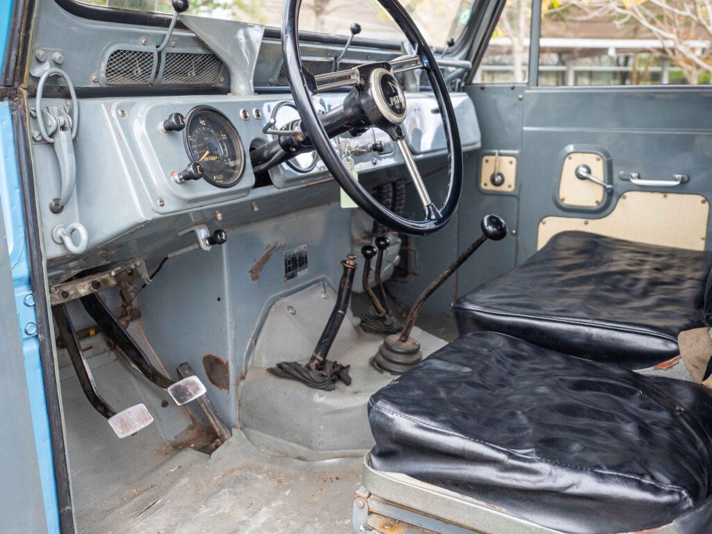 1967 Nissan Patrol interior