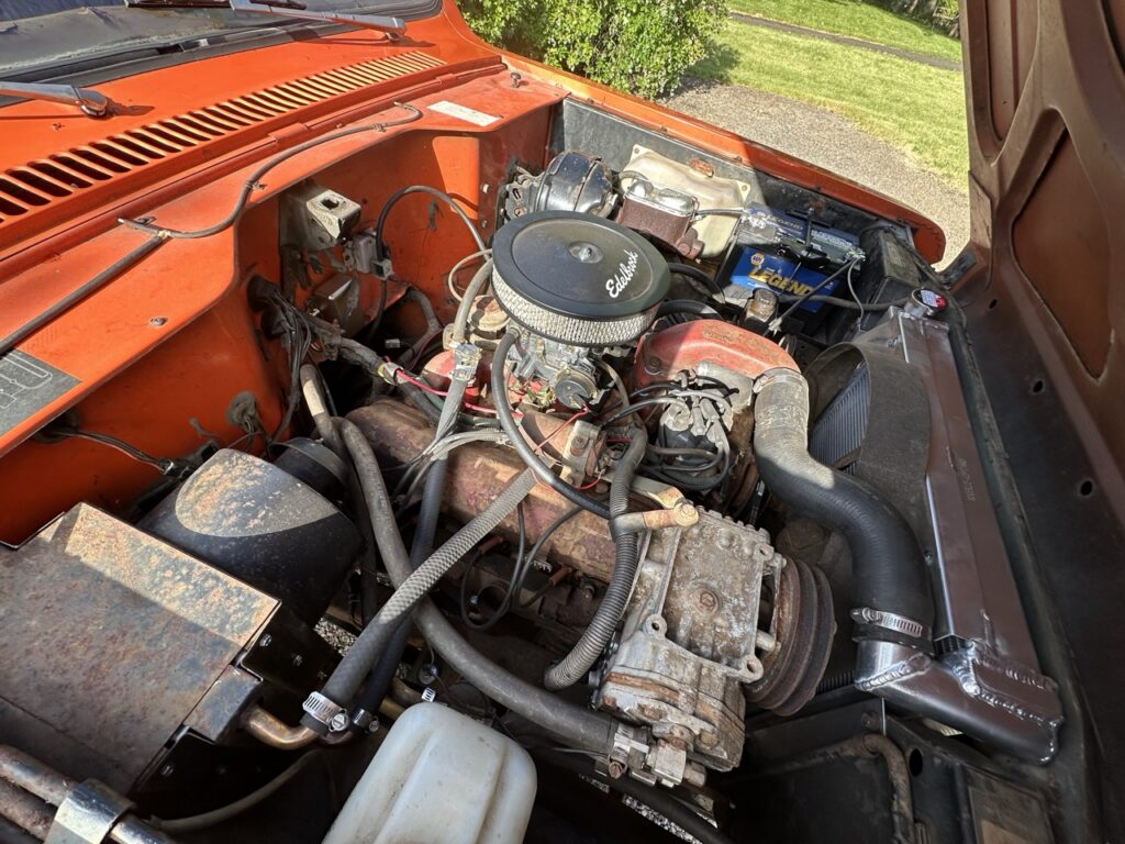 1976 International Scout Traveler 304 engine