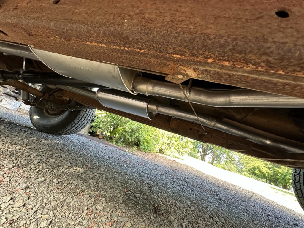 1976 International Scout Traveler exhaust