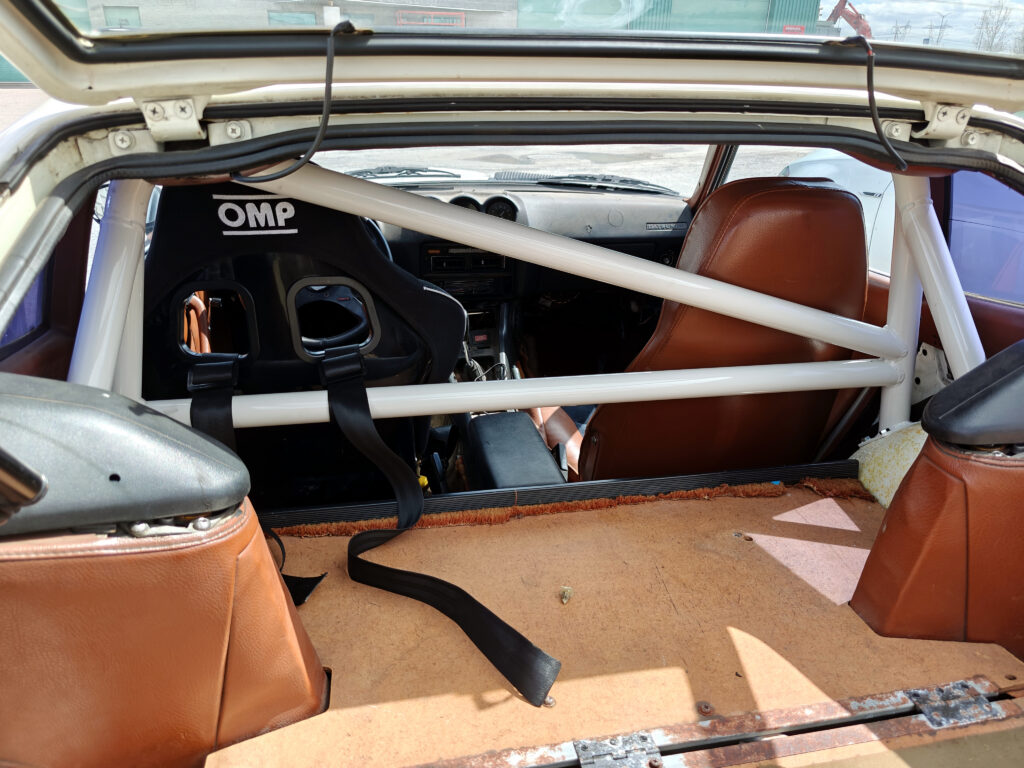1978 Datsun 280Z Track Car Roll Bar installed closeup rear