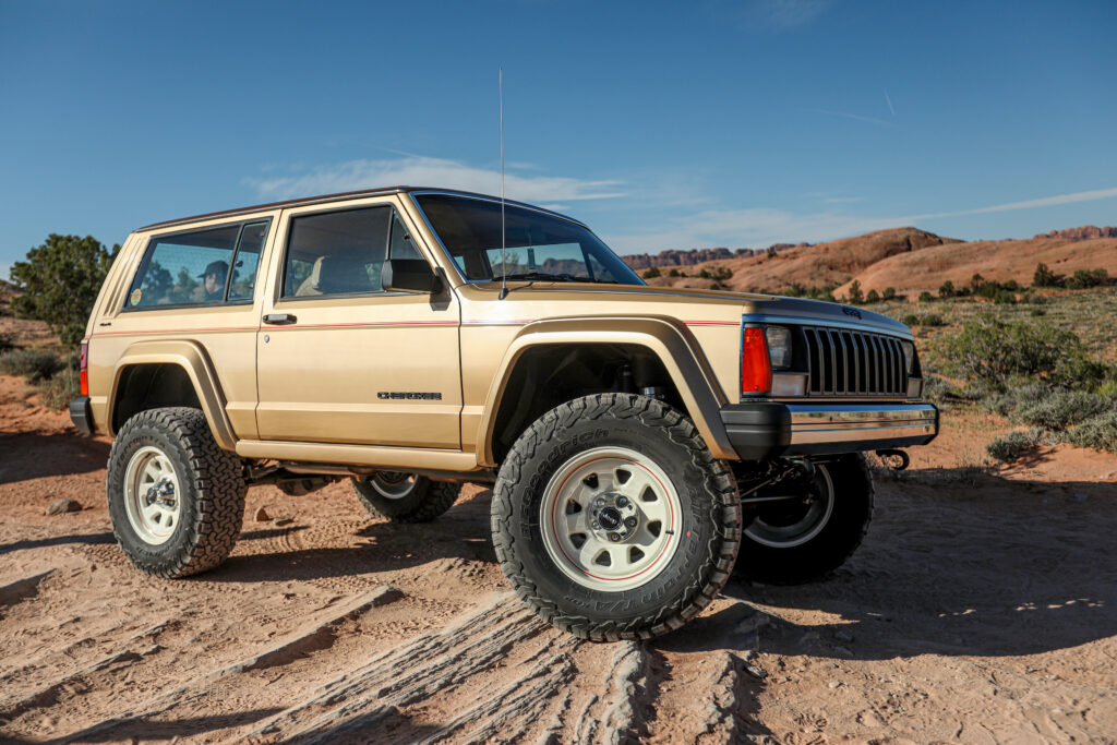 Jeep's XJ Pioneer Concept: Back to Basics at Easter Jeep Safari