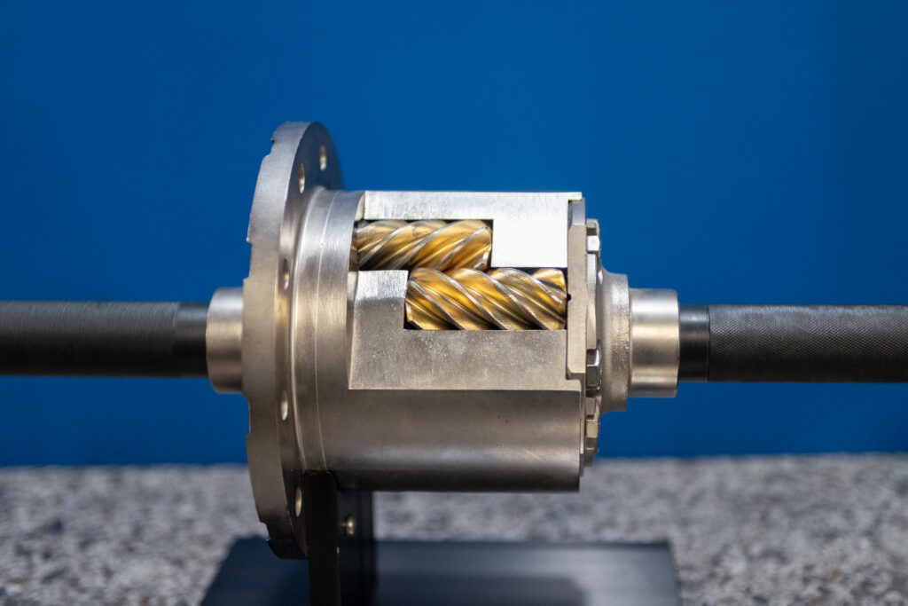 Eaton helical style TruTrack differential diff LSD limited slip