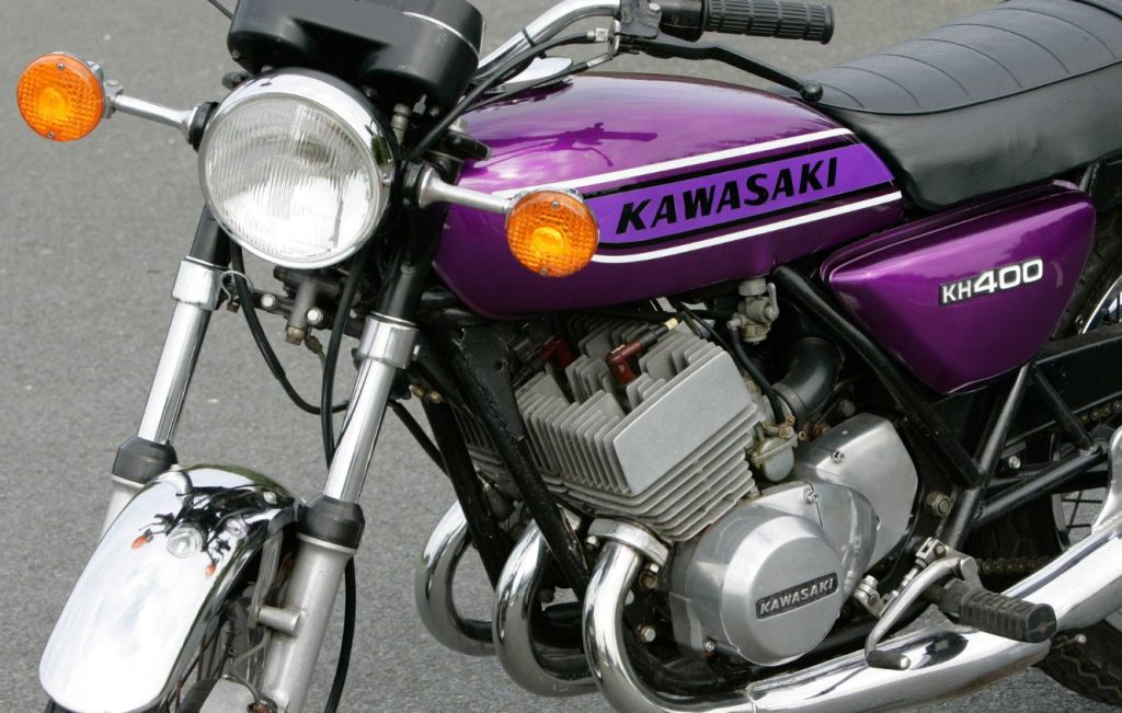 50 Years On, Kawasaki's KH400 Is Still Perfectly Pleasant, and