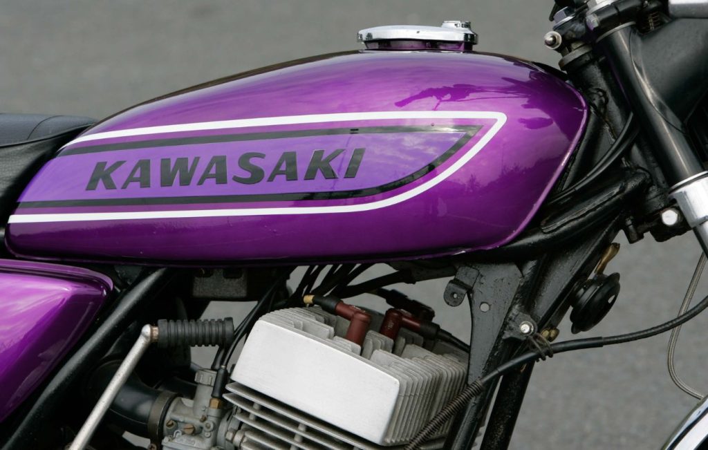 50 Years On, Kawasaki's KH400 Is Still Perfectly Pleasant, and