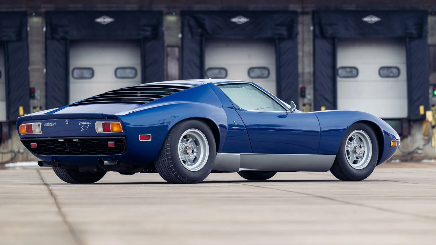 1972-lamborghini-miura-p400-sv-rear3q