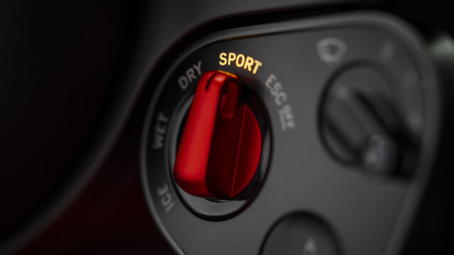 Ferrari Luce manettino