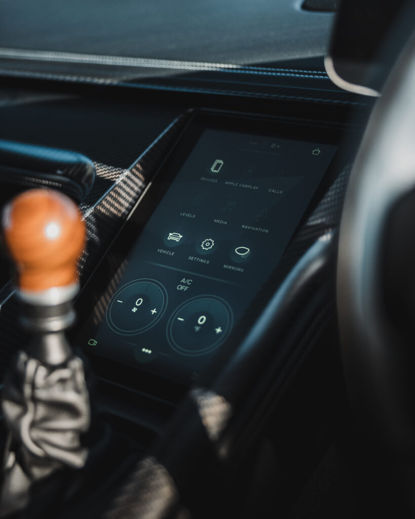 Encor Design Esprit restomod console detail