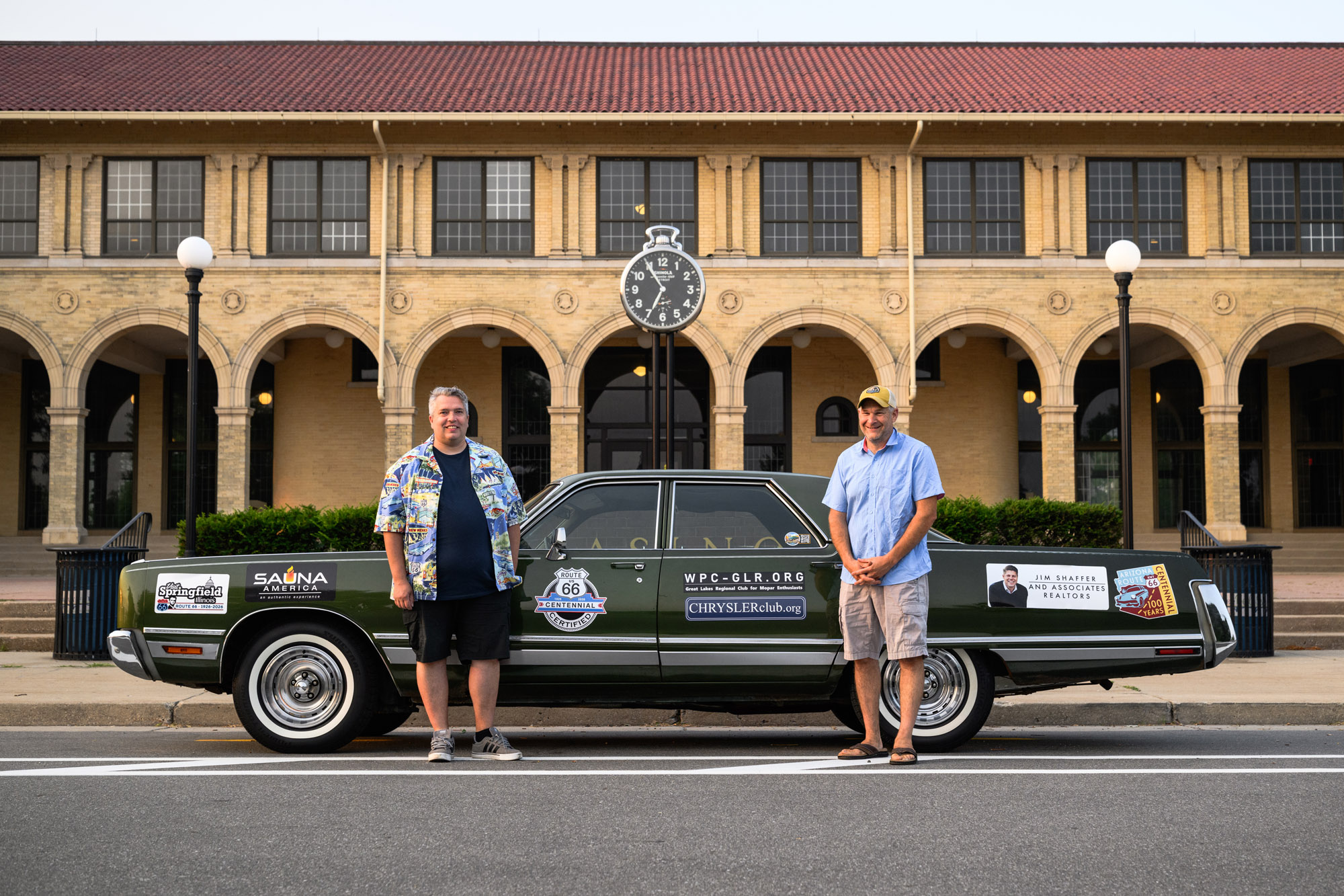 ジャグラー コルク Two Friends, a Big-Block Mopar, and the 100-Year-Old Mother Road