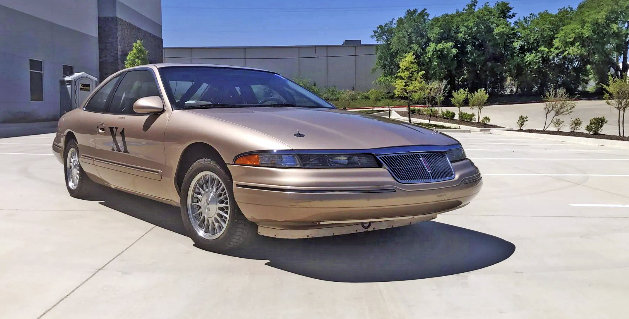 183-MPH Lincoln Mark VIII Under $20K