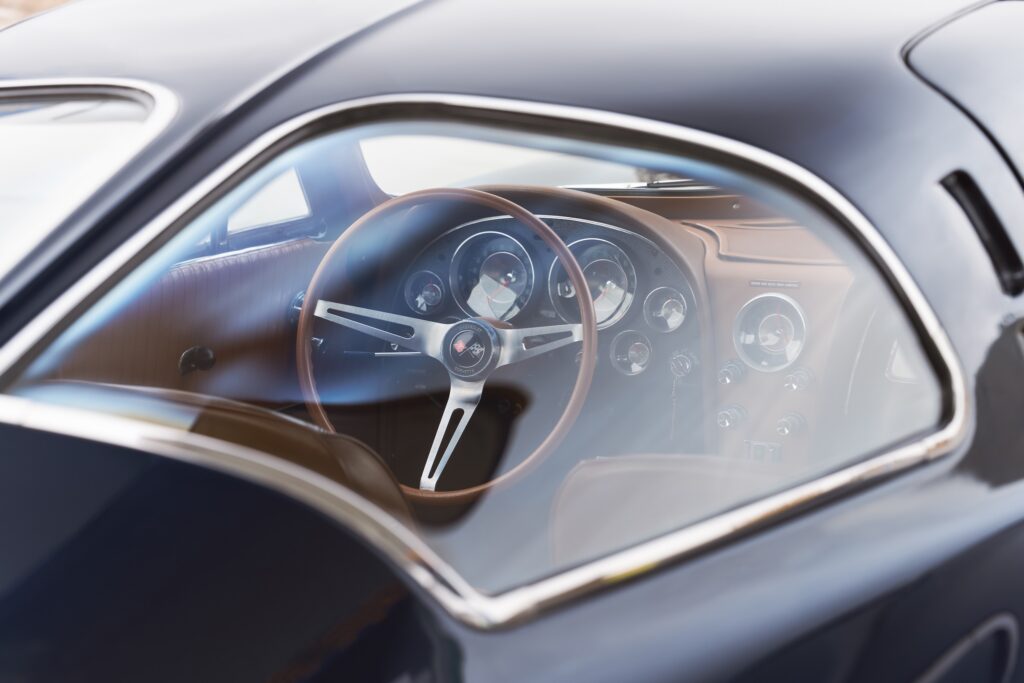 Corvette action rear glass steering wheel