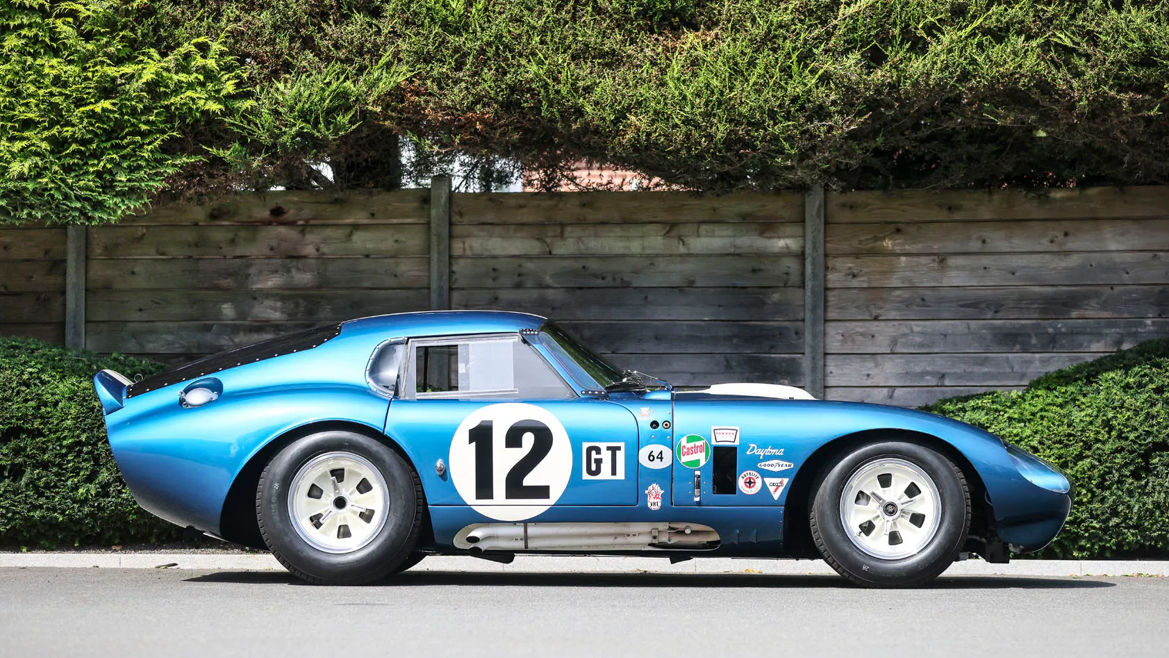 1964 年 Shelby Cobra Daytona Coupe 拍賣價達 4290 萬美元，創美國車拍賣紀錄