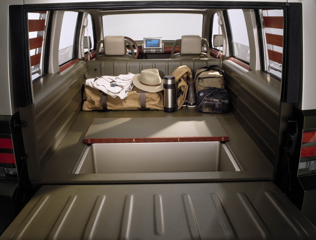 Ford Explorer Sportsman Concept rear cargo area with live well open
