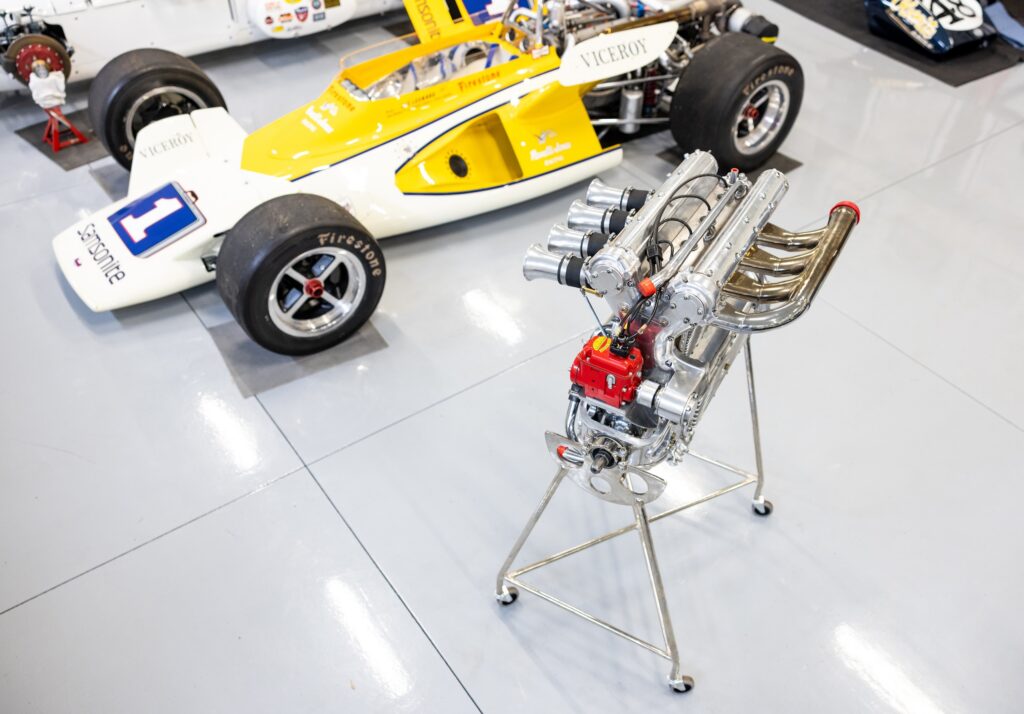 255-cubic-inch normally aspirated Offy on engine stand