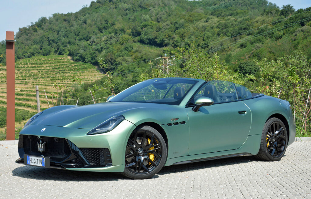 2027 Maserati GranCabrio Trofeo 試駕：理性中的非理性