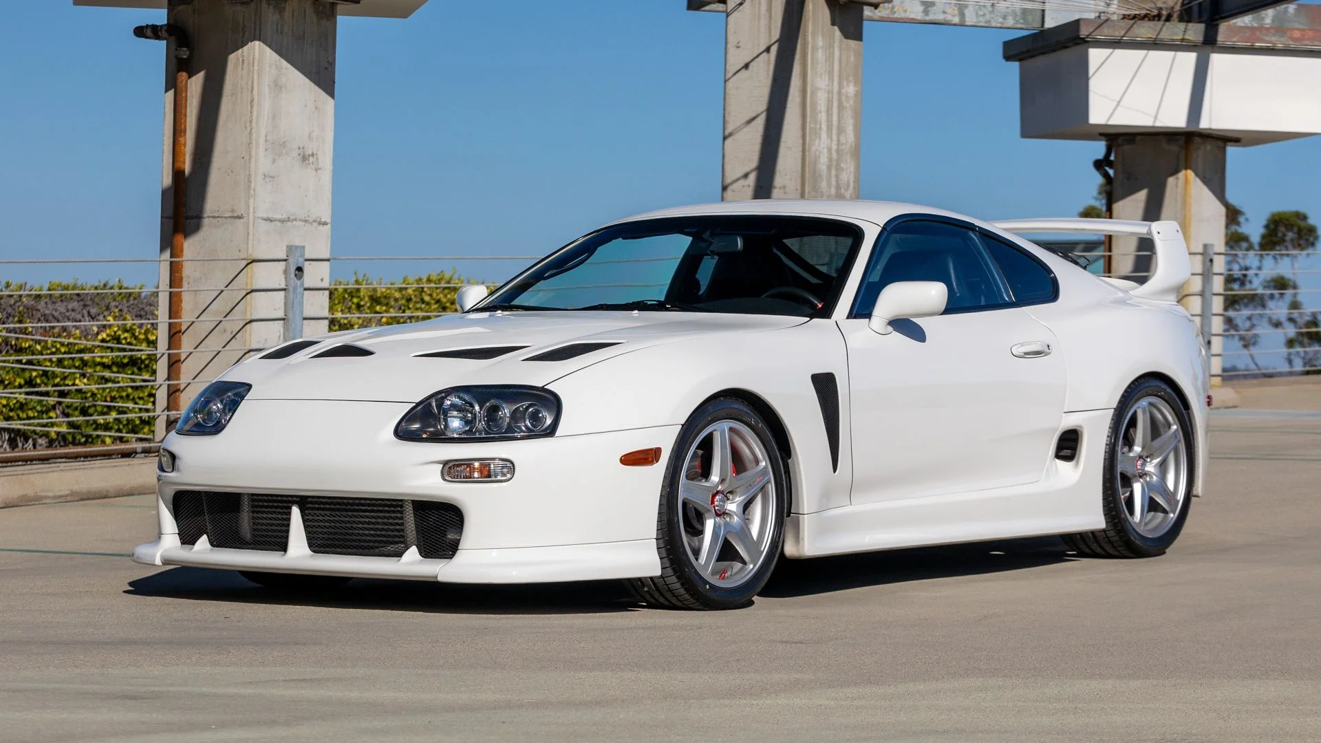 稀有的 TRD 3000GT Supra 即將拍賣，這輛賽道靈感改裝車有望創下高價