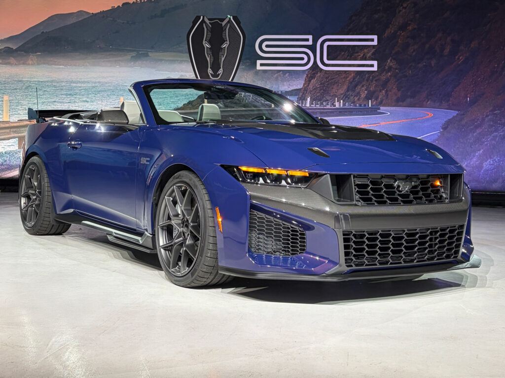 2027 年 Mustang Dark Horse SC Convertible：史上最強悍敞篷野馬